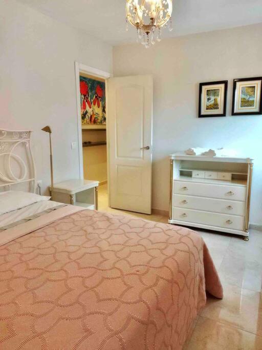 Ferienwohnung Apartamento As Tres Pitas Vilanova de Arousa Exterior foto